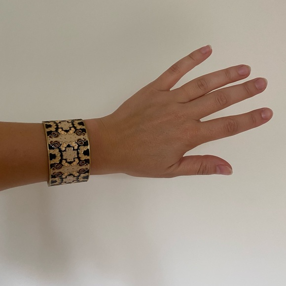 Metal Cuff Bracelet - Picture 2 of 6